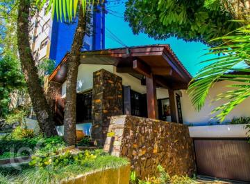 https:__pui.loft.com.br_listings_c4be3aeb-536b-43ec-a772-e56801ae1983_photos_c5dd55ad?preset=desktop · Casa à venda em Rio Branco com 368 m², 3 quartos, 1 suíte, 2 vagas