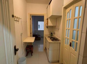https:__pui.loft.com.br_listings_2a7e2597-1444-40af-be31-eda398bd166c_photos_f3d290e9?preset=desktop · Apartamento à venda em Centro com 18 m², 1 quarto