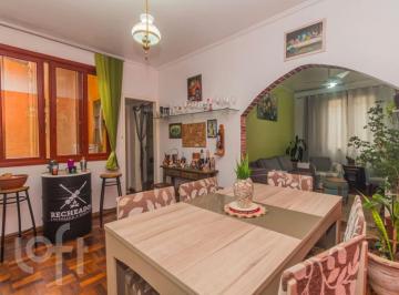 https:__pui.loft.com.br_listings_d1c15bc2-c61f-4521-a398-8886e7a45333_photos_9beb0b26?preset=desktop · Apartamento à venda em Cidade Baixa com 84 m², 2 quartos