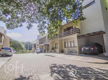 https:__pui.loft.com.br_listings_3db986f2-292c-4dfd-8bdd-0063ef797279_photos_cd694f87?preset=desktop · Casa à venda em Lomba do Pinheiro com 240 m², 3 quartos, 1 suíte, 2 vagas