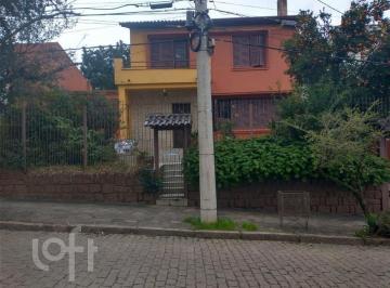https:__pui.loft.com.br_listings_8e0671d3-2507-4c7c-b00f-2ee1761686cb_photos_d40e29eb?preset=desktop · Casa à venda em Teresópolis com 248 m², 3 quartos, 1 suíte, 3 vagas
