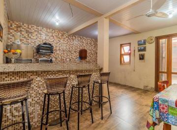 https:__pui.loft.com.br_listings_261a0d16-5053-4a1c-bdb7-a2f30adab297_photos_d14b2822?preset=desktop · Casa à venda em Hipica com 135 m², 5 quartos, 1 suíte, 2 vagas