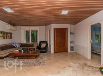 https:__pui.loft.com.br_listings_6693c600-7bf6-4585-aacd-4c46e92561b7_photos_77d5ec5f?preset=desktop · Casa à venda em Lageado com 190 m², 4 quartos, 3 suítes, 2 vagas