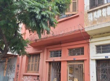 https:__pui.loft.com.br_listings_c7bea360-7a1c-4992-95d5-1a9cface0bd5_photos_a77b4b0d?preset=desktop · Casa à venda em Floresta com 109 m², 3 quartos, 1 suíte