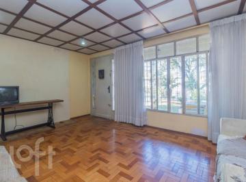 https:__pui.loft.com.br_listings_3723c3a1-edef-41e9-b460-23b45363a529_photos_849943e4?preset=desktop · Casa à venda em Vila Ipiranga com 379 m², 2 quartos, 1 suíte, 2 vagas