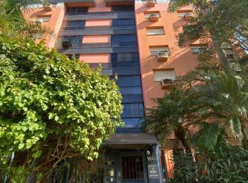 https:__pui.loft.com.br_listings_c9648469-07a1-4136-891c-7f2ba281c699_photos_9e51ca9e?preset=desktop · Apartamento 3 dormitórios com suíte, garagem, Elevador, banheiro auxiliar.