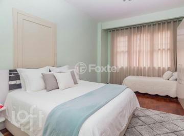 https:__pui.loft.com.br_listings_f7ee2b7b-397b-4515-817d-cc66529db026_photos_9eb43ed8?preset=desktop · Apartamento à venda em Centro com 113 m², 3 quartos