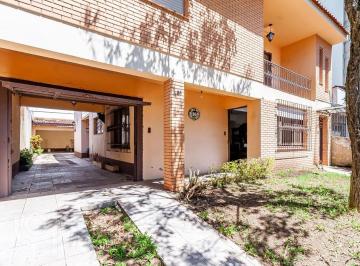 https:__pui.loft.com.br_listings_19f4a0f9-cf77-43d0-801f-ef756832a5de_photos_c17bb45f?preset=desktop · Casa tipo sobrado configurada para ser 2 residências independentes, com 6 vagas de garagem.