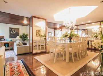 https:__pui.loft.com.br_listings_14738a68-3863-4a32-9227-abd618a76664_photos_91609ab4?preset=desktop · Casa à venda em Bela Vista com 363 m², 4 quartos, 1 suíte, 4 vagas