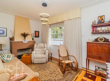 https:__pui.loft.com.br_listings_8b1fa8c0-eb42-46fe-8aa7-88933d247fa2_photos_59b3a4a5?preset=desktop · Apartamento à venda em Petrópolis com 91 m², 3 quartos, 1 vaga