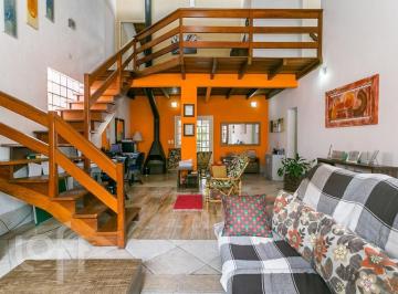 https:__pui.loft.com.br_listings_350aac1c-d6e5-485b-9009-261129818020_photos_216dfd39?preset=desktop · Casa à venda em Camaquã com 154 m², 3 quartos, 1 suíte, 2 vagas