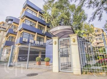 https:__pui.loft.com.br_listings_d34e6019-484d-49bd-816a-2c643e1f1110_photos_e48165d4?preset=desktop · Apartamento à venda em Menino Deus com 138 m², 1 quarto, 1 suíte, 1 vaga
