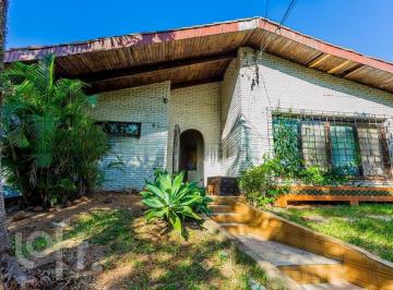 https:__pui.loft.com.br_listings_9c9aa886-30dd-493e-88f3-3e9de0663615_photos_b97cd8a8?preset=desktop · Casa à venda em São Sebastião com 200 m², 3 quartos, 1 suíte, 3 vagas