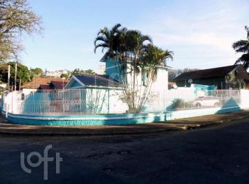 https:__pui.loft.com.br_listings_f7acc0d9-46fc-49ea-b250-af6f7cd4383d_photos_9d3c577e?preset=desktop · Casa à venda em Santa Tereza com 212 m², 3 quartos, 1 suíte, 4 vagas