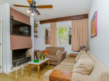 https:__pui.loft.com.br_listings_3a75ac4a-052b-40cd-be60-89a21361fc98_photos_5560e3a3?preset=desktop · Casa à venda em Teresópolis com 172 m², 3 quartos, 1 suíte, 3 vagas