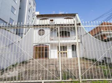 https:__pui.loft.com.br_listings_2e07fc8b-5497-4893-81c3-6c0afd55fed7_photos_a92e4346?preset=desktop · Casa à venda em Teresópolis com 226 m², 5 quartos, 2 suítes, 3 vagas