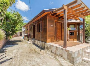 https:__pui.loft.com.br_listings_b8962537-89aa-4cb0-9076-9233d432122c_photos_b4e2d3f3?preset=desktop · Casa à venda em Cascata com 114 m², 3 quartos, 2 vagas
