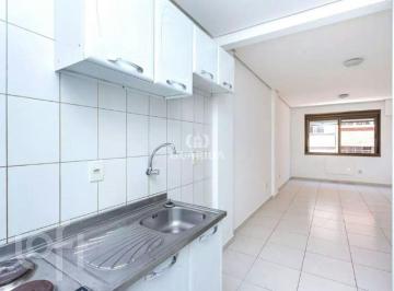 https:__pui.loft.com.br_listings_2e85cb4f-31d5-4cda-a46e-05cc04ac799e_photos_a7dbdb52?preset=desktop · Apartamento à venda em Centro com 26 m², 1 quarto