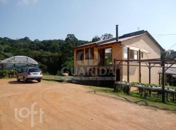 https:__pui.loft.com.br_listings_b03b2035-2a16-4ed8-b870-7429c4ae84a2_photos_8d25c857?preset=desktop · Casa à venda em Vila Nova com 160 m², 3 quartos, 4 vagas