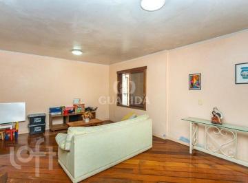 https:__pui.loft.com.br_listings_48555872-e6e1-4889-8e31-8e807831aa21_photos_f4a64750?preset=desktop · Casa à venda em Camaquã com 215 m², 2 quartos, 1 suíte, 2 vagas