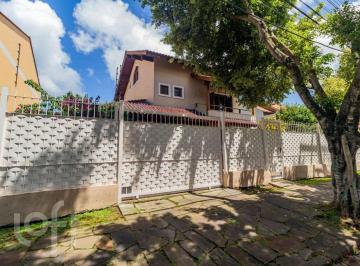 https:__pui.loft.com.br_listings_5aabfd77-2959-47e2-81a3-b275a81071af_photos_f873632e?preset=desktop · Casa à venda em Hipica com 178 m², 3 quartos, 3 suítes, 2 vagas