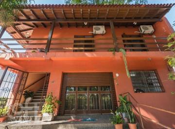 https:__pui.loft.com.br_listings_e2f30f29-2f80-4124-ae9c-57259990332c_photos_e06fab00?preset=desktop · Casa à venda em Vila Jardim com 528 m², 4 quartos, 1 suíte, 8 vagas