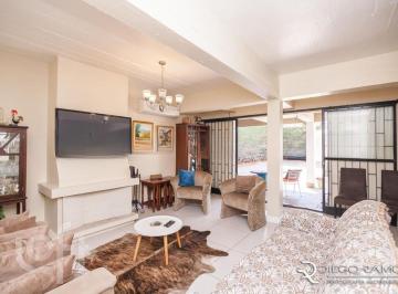 https:__pui.loft.com.br_listings_fe3618f2-ebe0-4166-b67b-1063d729de2e_photos_e215593e?preset=desktop · Casa à venda em Jardim do Salso com 375 m², 5 quartos, 1 suíte, 8 vagas