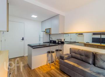 https:__pui.loft.com.br_listings_411cd122-da8a-42fc-becb-d299e90bfa5b_photos_66edf75c?preset=desktop · Apartamento à venda em Cidade Baixa com 24 m², 1 quarto, 1 vaga