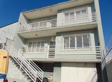 https:__pui.loft.com.br_listings_5f339d4d-8025-4227-94ce-3cb14336207d_photos_2c94cac6?preset=desktop · Casa à venda em Medianeira com 300 m², 4 quartos