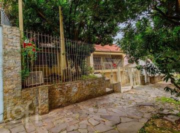 https:__pui.loft.com.br_listings_37278a89-cc56-4eb7-8d72-93fadd1bf0d6_photos_8331998d?preset=desktop · Casa à venda em Santo Antônio com 300 m², 3 quartos, 1 suíte, 2 vagas