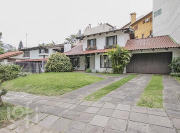 https:__pui.loft.com.br_listings_f51a3183-e185-4b22-bf39-755f8320e236_photos_fbe328cf?preset=desktop · Casa à venda em Ipanema com 268 m², 3 quartos, 1 suíte, 3 vagas