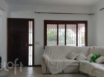 https:__pui.loft.com.br_listings_bdba14a8-0dc6-43f3-b057-735c89d08792_photos_e52b7308?preset=desktop · Casa à venda em Sarandi com 296 m², 3 quartos, 1 suíte, 5 vagas