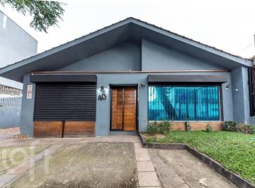 https:__pui.loft.com.br_listings_91ce81a1-5931-4e2c-b66d-da74e45eba25_photos_a236990e?preset=desktop · Linda casa Comercial ou Residencial
