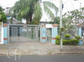 https:__pui.loft.com.br_listings_dcf97fd0-4a6d-41d0-ad59-f73b58709ab2_photos_f1f94268?preset=desktop · Casa à venda em Cristo Redentor com 340 m², 3 quartos, 1 suíte, 6 vagas