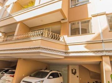https:__pui.loft.com.br_listings_3b5738da-5e1e-4c14-8bcc-c7ce50d4add2_photos_239b98f4?preset=desktop · Casa à venda em Ipanema com 230 m², 3 quartos, 1 suíte, 2 vagas