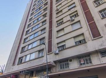 https:__pui.loft.com.br_listings_b9d61565-d493-4992-a99d-accf5077d5de_photos_550e6453?preset=desktop · Apartamento à venda em Centro com 90 m², 2 quartos