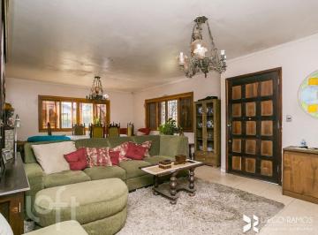 https:__pui.loft.com.br_listings_b793a216-4812-4994-b2b0-c133c50c160c_photos_76b6ca07?preset=desktop · Casa à venda em Ipanema com 149 m², 4 quartos, 2 suítes, 4 vagas