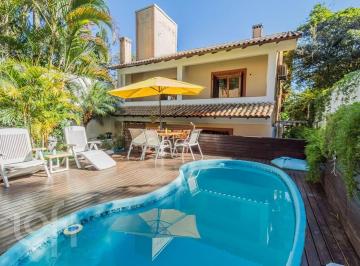 https:__pui.loft.com.br_listings_6611f01e-916d-4ba1-b088-34e5ab4aa839_photos_c432c24a?preset=desktop · Casa à venda em Vila Jardim com 575 m², 4 quartos, 4 suítes, 6 vagas