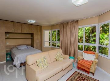 https:__pui.loft.com.br_listings_943a2f1a-55a8-4087-a48d-507d454bace2_photos_832808d7?preset=desktop · Apartamento à venda em Centro com 47 m², 1 quarto, 1 suíte, 1 vaga