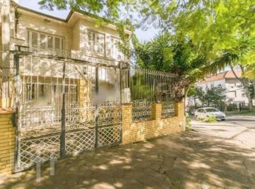 https:__pui.loft.com.br_listings_b86e64bd-3c58-438a-bfcf-2d184f91871a_photos_1565e15d?preset=desktop · Casa Residencial/Comercial no bairro Petrópolis