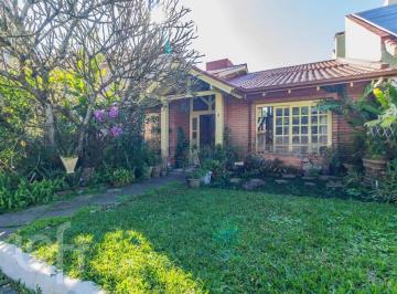 https:__pui.loft.com.br_listings_e05d043c-aa5b-4e36-bb84-a28c69c1a5f5_photos_4c4e3608?preset=desktop · Casa à venda em Agronomia com 212 m², 4 quartos, 1 suíte, 2 vagas