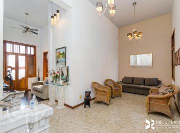 https:__pui.loft.com.br_listings_f375c766-2642-40d5-82b9-e7f9af4b95aa_photos_6e79c515?preset=desktop · Casa à venda em Centro com 387 m², 4 quartos, 1 suíte, 7 vagas
