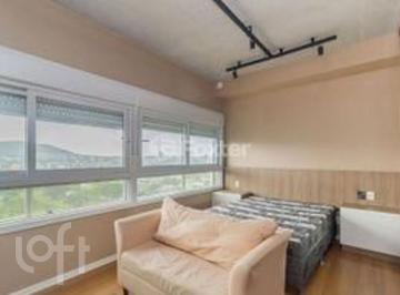 https:__pui.loft.com.br_listings_ca673b8f-729c-47ca-8c82-4027cf5693c6_photos_d8c506ae?preset=desktop · Apartamento à venda em Partenon com 37 m², 1 quarto, 1 vaga