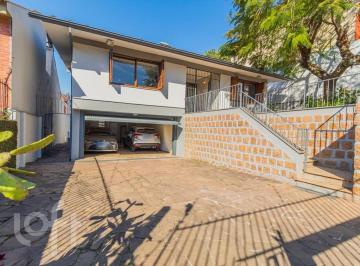 https:__pui.loft.com.br_listings_64d33fc9-4dd0-4acd-8496-c820eec33a87_photos_fd74799c?preset=desktop · Casa à venda em Santa Tereza com 357 m², 5 quartos, 1 suíte, 2 vagas
