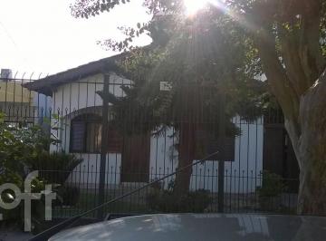 https:__pui.loft.com.br_listings_c8e4b2a4-c109-4b13-8cf3-8d49eb59d8b0_photos_0723c5a0?preset=desktop · Casa à venda em Cristal com 240 m², 3 quartos, 1 suíte, 4 vagas