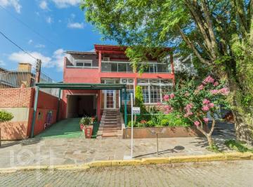https:__pui.loft.com.br_listings_0e09beda-dc24-419b-9bac-82500a804528_photos_618f73a3?preset=desktop · Casa à venda em Espírito Santo com 300 m², 4 quartos, 1 suíte, 2 vagas