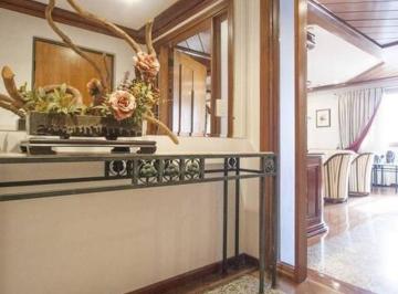 https:__pui.loft.com.br_listings_b85aae5f-ad47-446c-8ea6-4dcd6a70b182_photos_a600b8e7?preset=desktop · Apartamento à venda em Mont'serrat com 469 m², 3 quartos, 1 suíte, 3 vagas