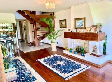 https:__pui.loft.com.br_listings_068fe3b4-b3b1-46c5-b072-1487db338ce4_photos_a131efb0?preset=desktop · Cobertura na Rua Jaraguá, próximo da Praça da Encol!