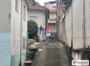 Terreno · 500m² · Excelente terreno com 500 m² a.t., 3 casas antigas e 10 vagas. Proximidades Av. Paes de Barros e Rua