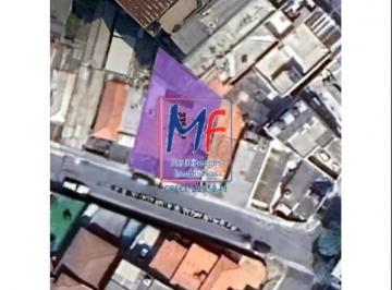 Terreno · 335m² · Excelente terreno  Parque Tomas Saraiva, 335 m² a.t., com 2 casas (atualmente locadas). Prox. Av. Sa